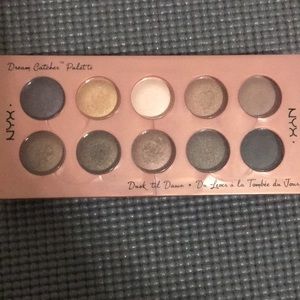 NYX eyeshadow palette dusk til dawn